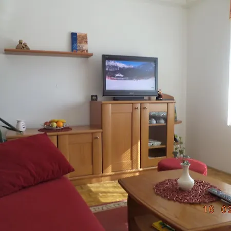 Apartma Pozar